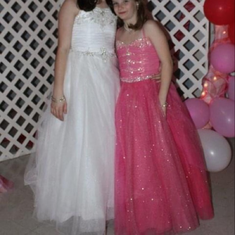 Beautiful Pink Girls formal Gown